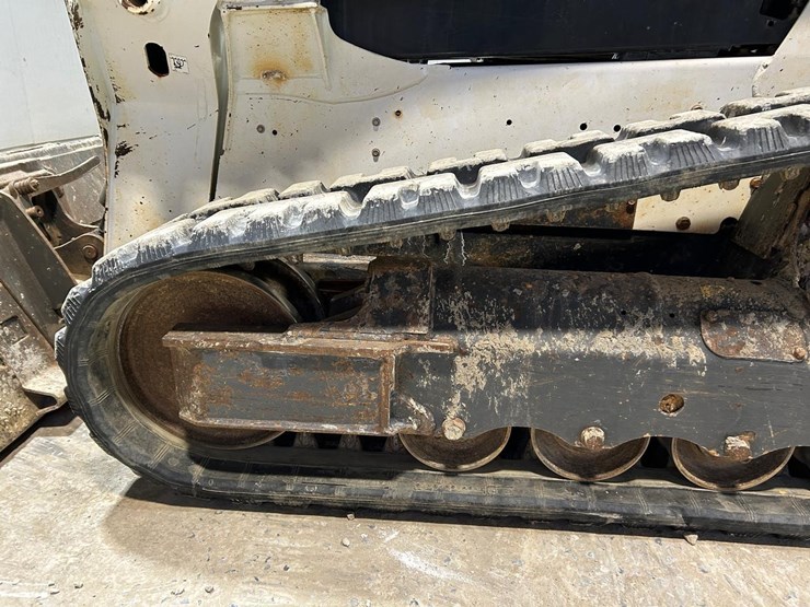 2017-bobcat-t590-image-18