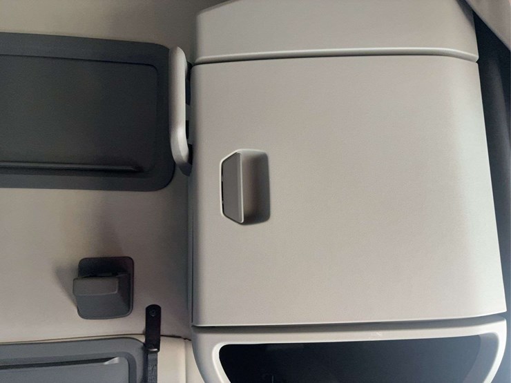 2019-volvo-volvo-vnl-tandem-axle-dual-conventional-new-generation-tractor-truck-image-34