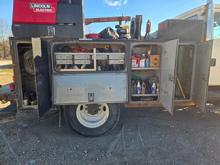 1996-freightliner-fl70-image-72