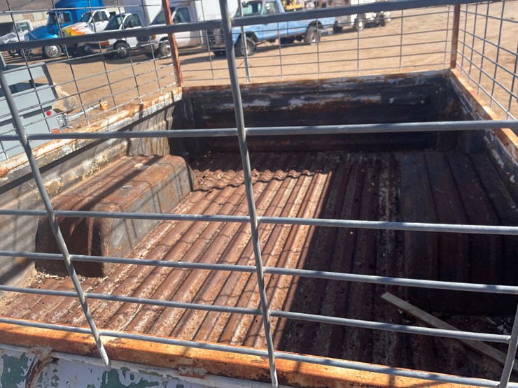 #3299-•-lot-3299-image-11