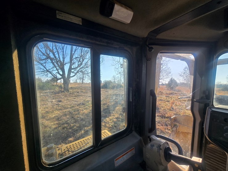 2002-caterpillar-d6r-image-52