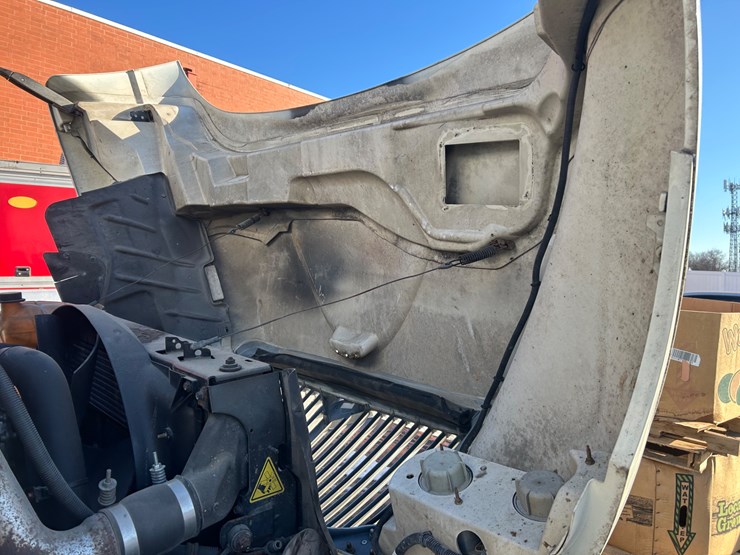 2013-international-durastar-4300-image-34