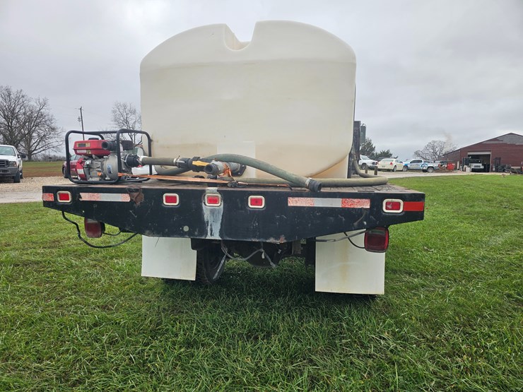 2000-freightliner-fl60-image-14