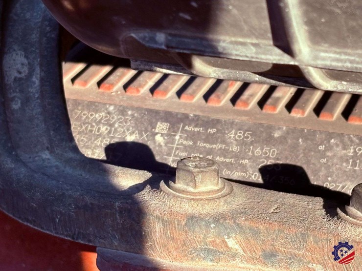 2018-freightliner-sd122-tri-axle-dump-truck-image-39