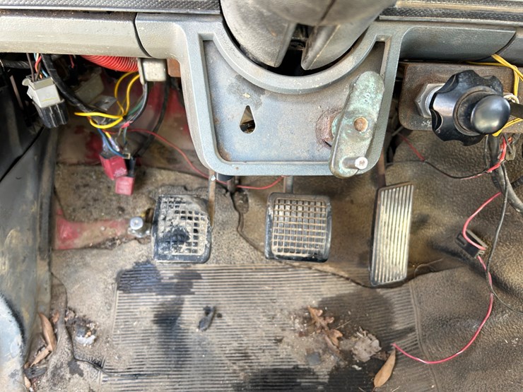 1984-ford-f700-image-104