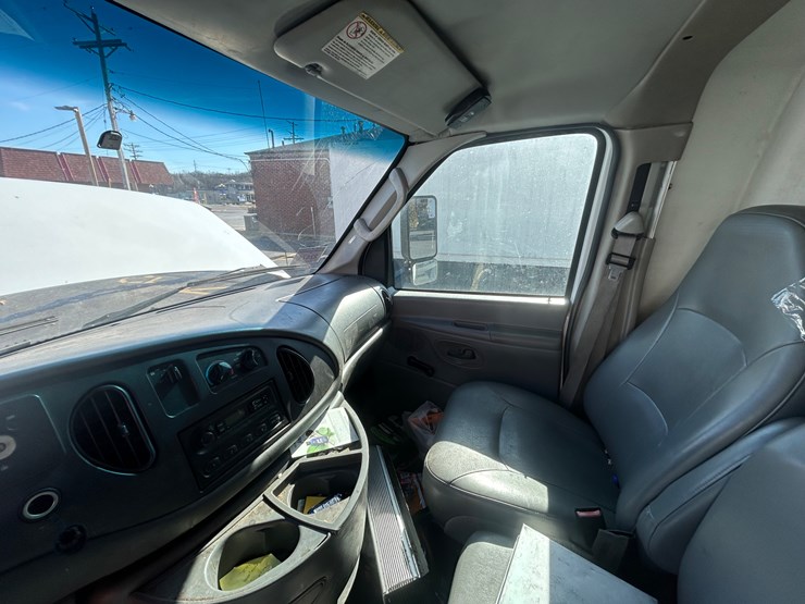 2006-ford-e450-image-60