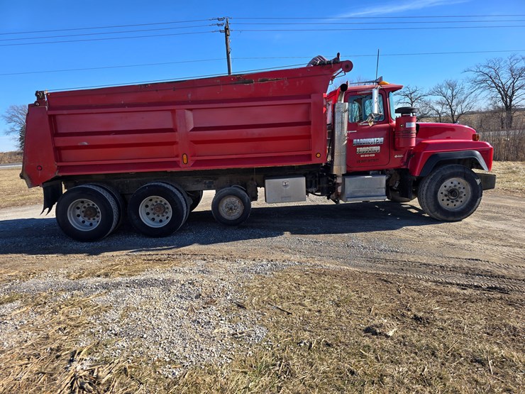 1998-mack-rd688s-image-17