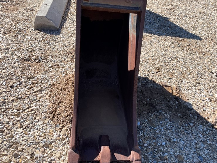 #3278-•-backhoe-buckets-image-39