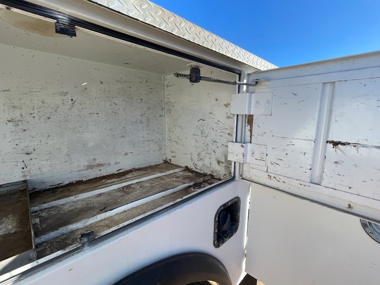 2013-ford-f450-image-30