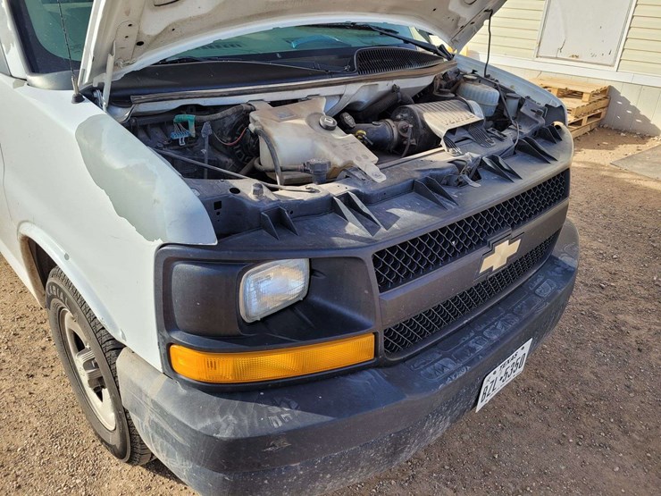 2005-chevrolet-express-1500-image-23