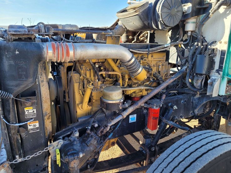 2007-peterbilt-386-image-22