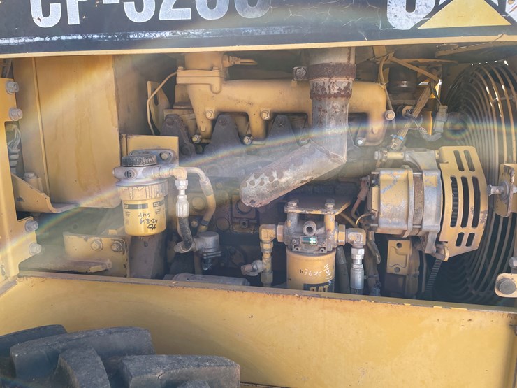 caterpillar-cp-323-image-6
