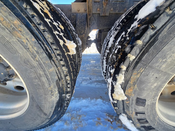 1996-peterbilt-385-image-85