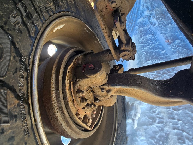 1996-peterbilt-385-image-51