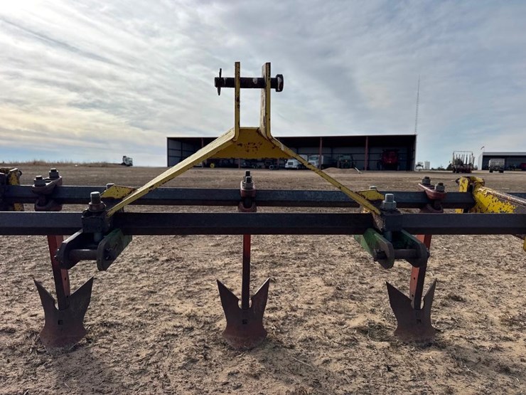 7-shank-cultivator-image-8