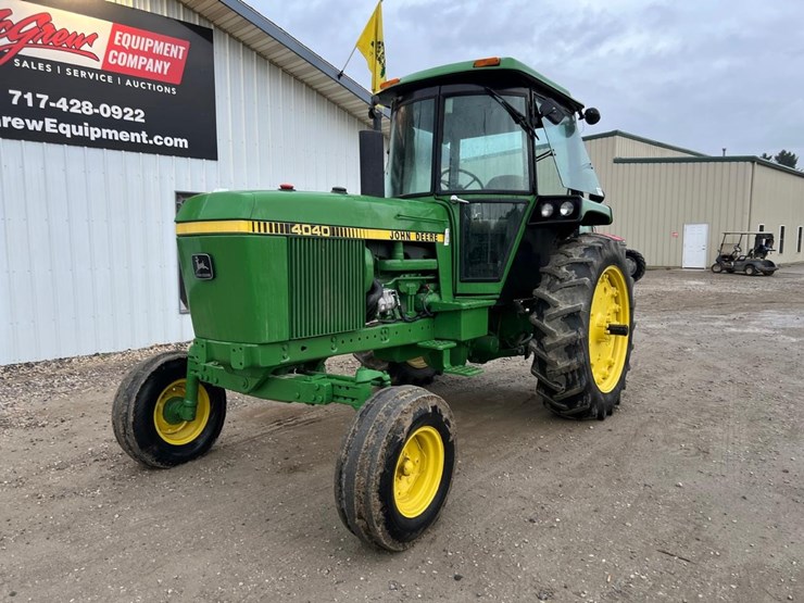 john-deere-4040-image-2