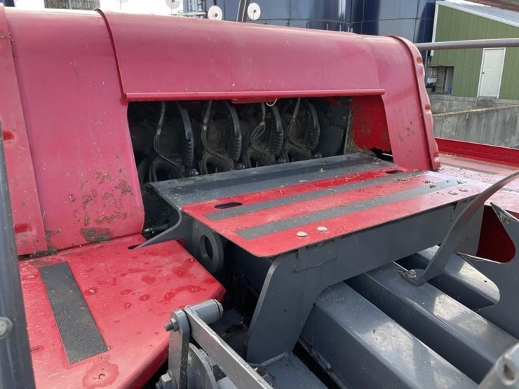 massey-ferguson-2150-image-12