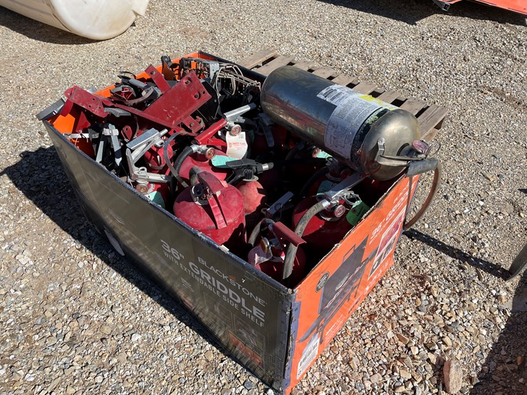#3149-•-fire-extinguishers-image-4