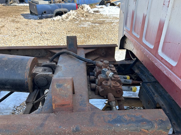 1984-ford-f700-image-60