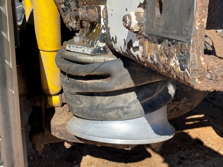 1996-freightliner-fl80-image-109