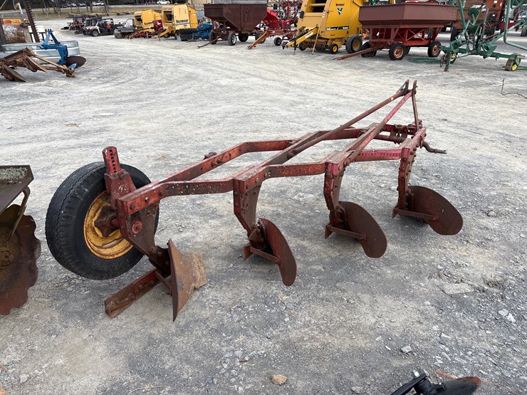 massey-ferguson-66-image-3