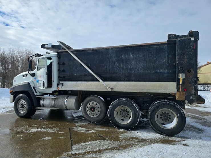 2012-caterpillar-660-image-9