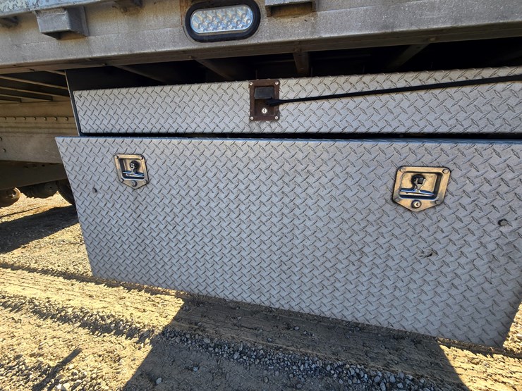 2000-reitnouer-flatbed-image-38