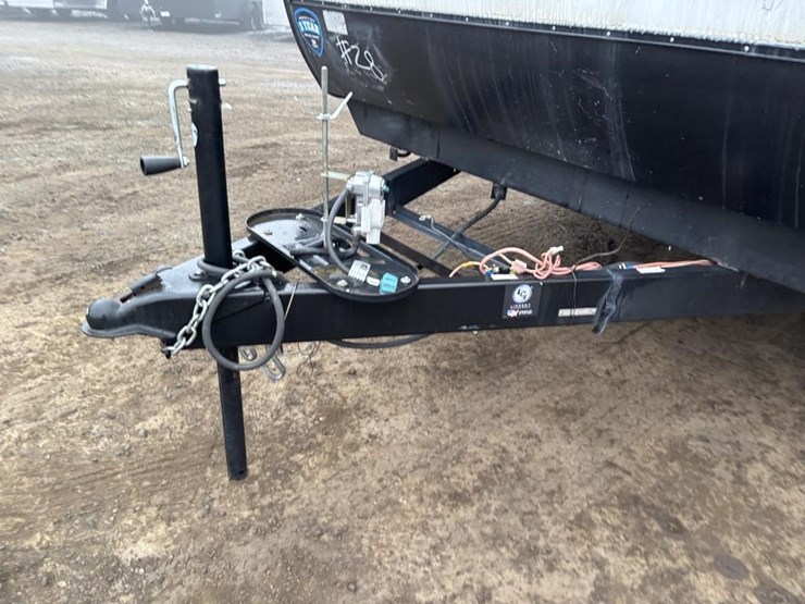 2020-bullet-bl243bhsw20-travel-trailer-image-7