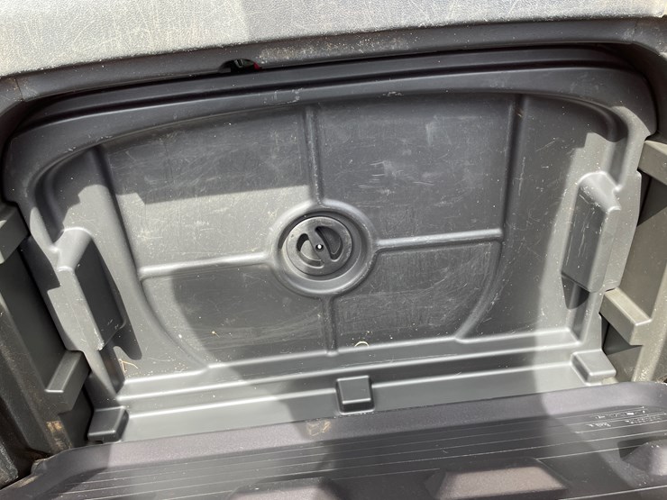 2011-chevrolet-hhr-image-10