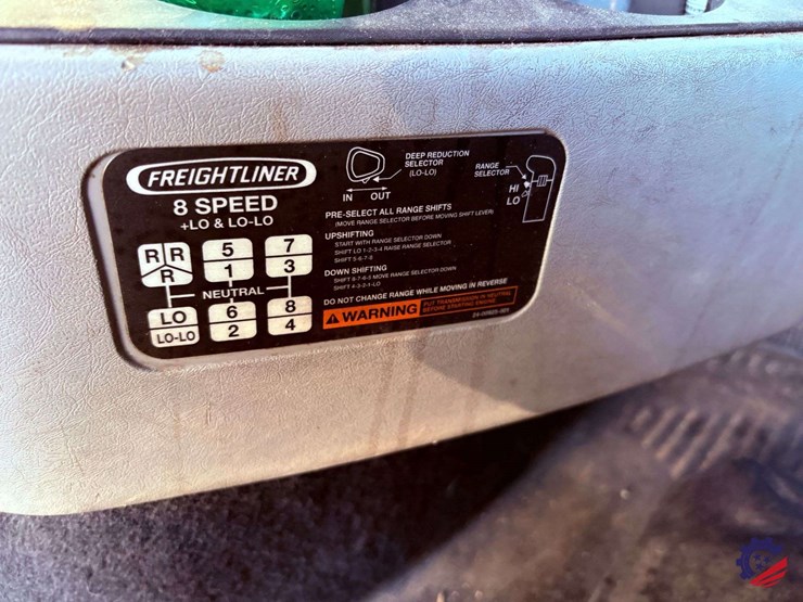 2018-freightliner-sd122-tri-axle-dump-truck-image-59