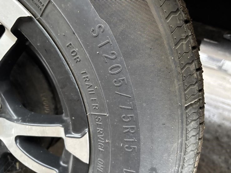 2020-bullet-bl243bhsw20-travel-trailer-image-20