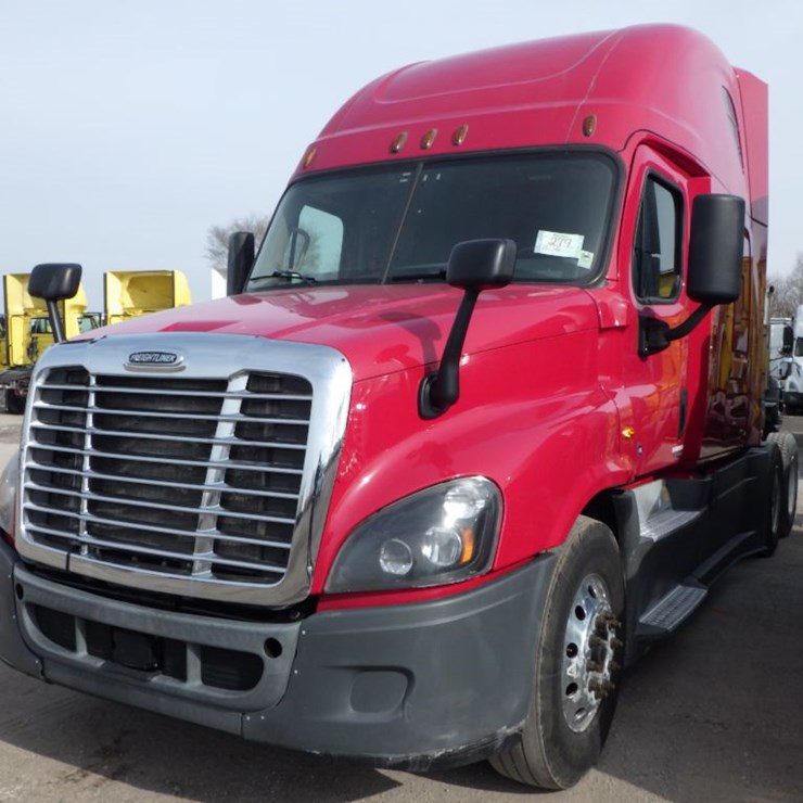 2015 FREIGHTLINER CASCADIA 125