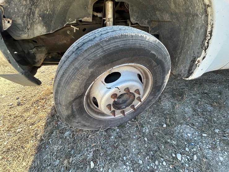 2000-ford-f450-image-24