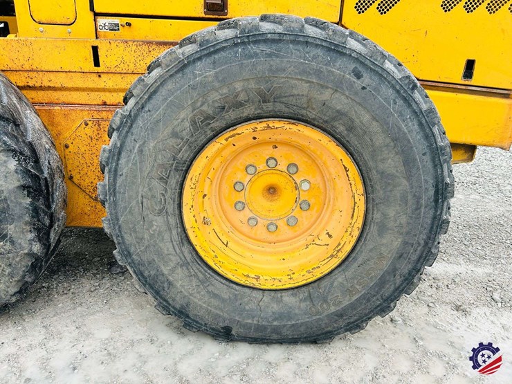 2003-volvo-g710b-image-21