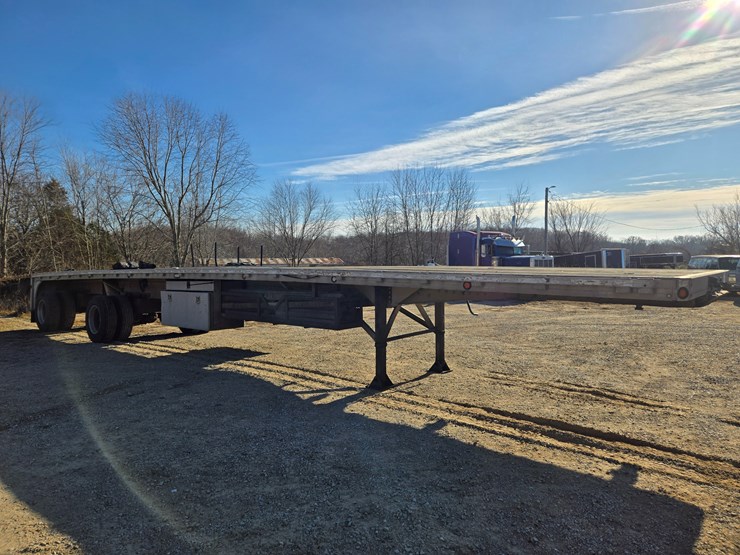 2000-reitnouer-flatbed-image-28