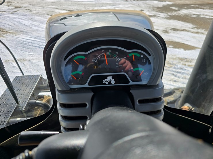 2003-challenger-mt855-image-113