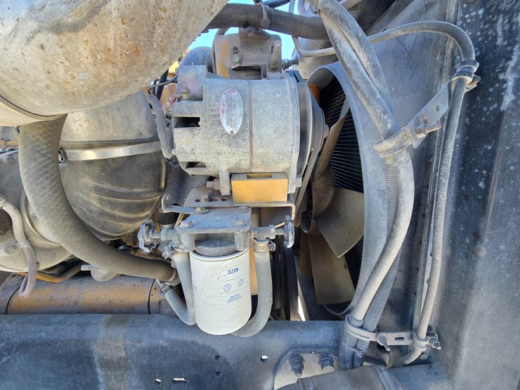 1995-freightliner-fld120-image-62