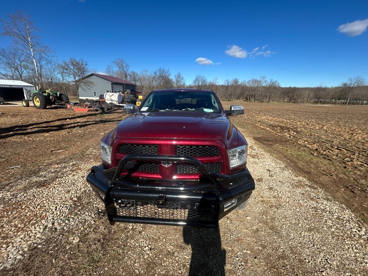 2018-dodge-3500-image-34
