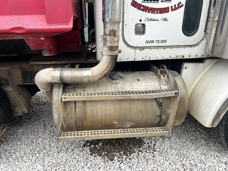 1988-peterbilt-357-image-70