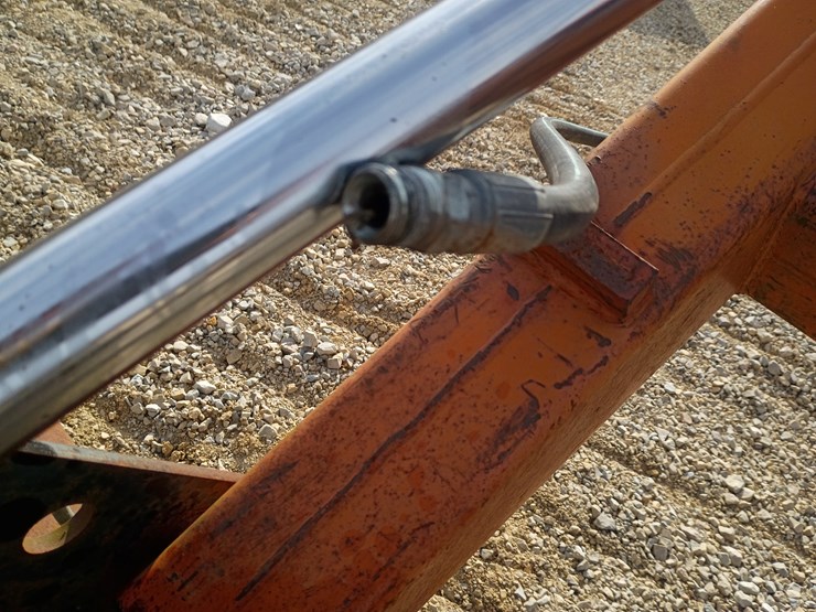 massey-ferguson-246-image-16