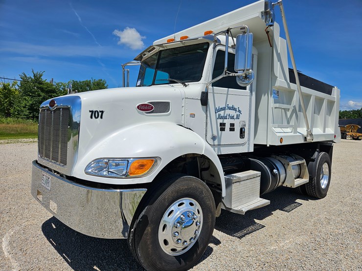 2012-peterbilt-382-image-2