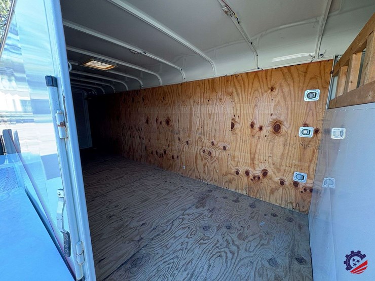 2007-delta-t/a-enclosed-gooseneck-trailer-image-64