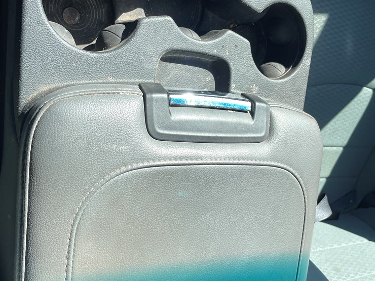 2016-dodge-2500-image-14