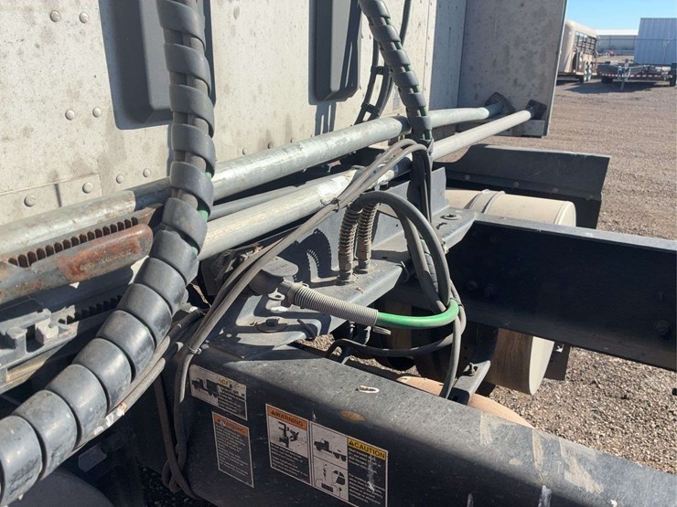 2017-kenworth-t680-image-23