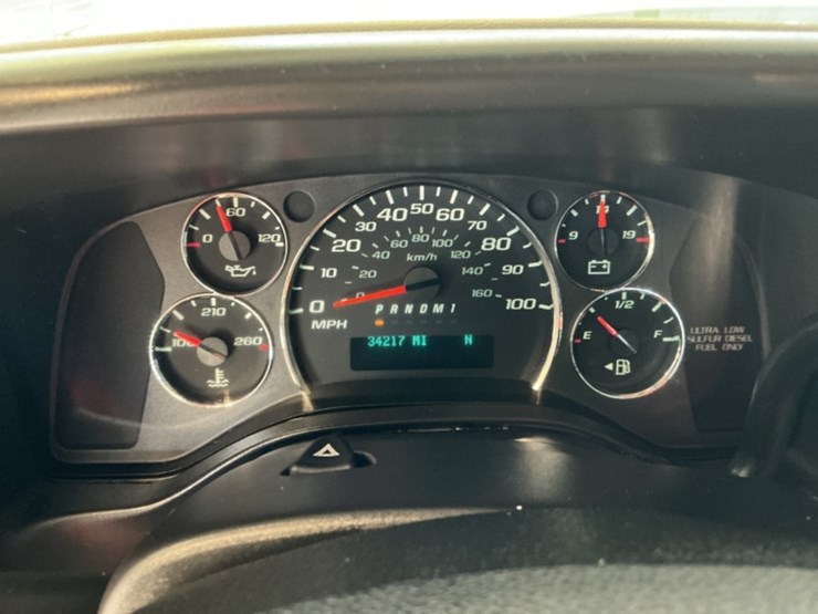 2014-chevrolet-express-2500-image-18