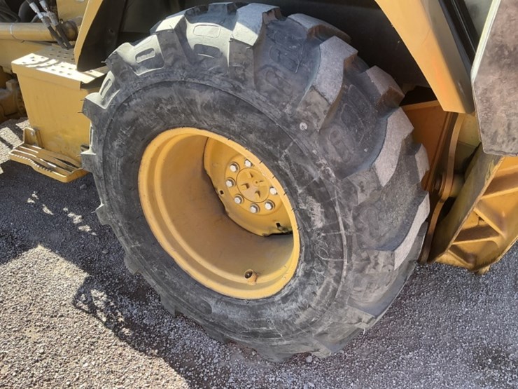 john-deere-310d-image-8