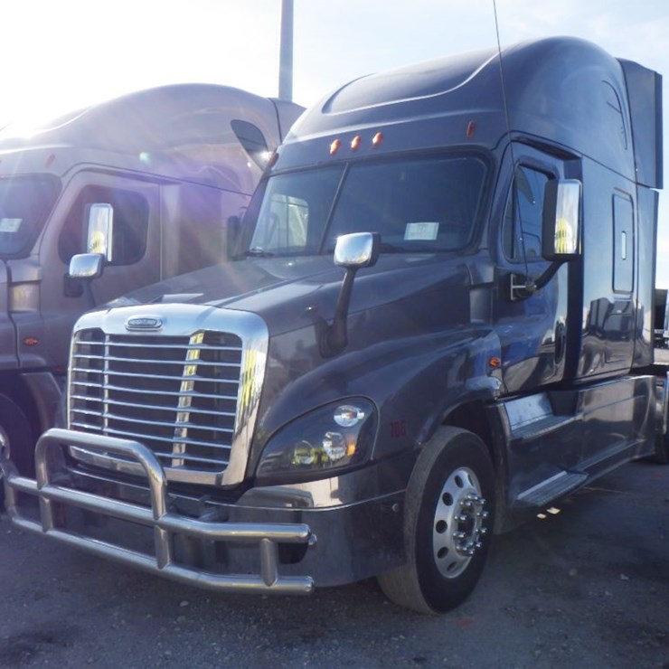 2020 FREIGHTLINER CASCADIA 125