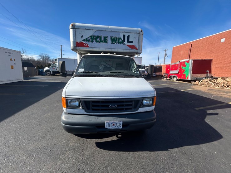 2006-ford-e450-image-35