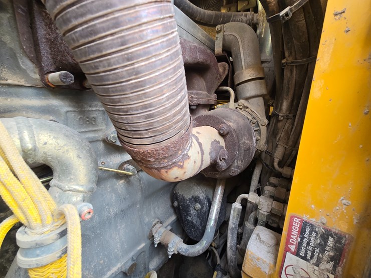 2004-deere-655c-image-48