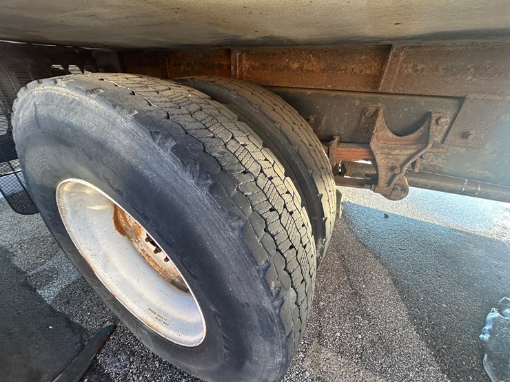 2010-international-durastar-4300-image-61